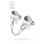 Белые мягкие кожаные наручники с люверсами - Pecado - купить с доставкой в Твери