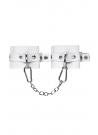 Белые мягкие кожаные наручники с люверсами - Pecado - купить с доставкой в Твери