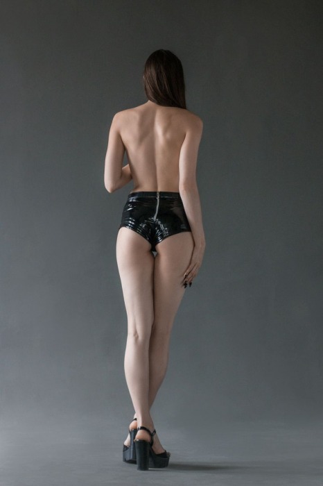 Черные трусики Crazier размера S-M с анальной насадкой - 8 см. - Lola Games - купить с доставкой в Твери