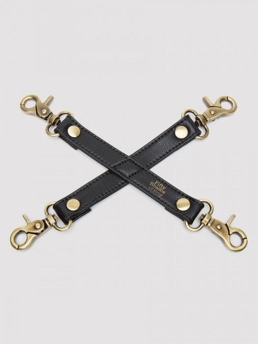 Черный фиксатор для манжет Bound to You Faux Leather Hogtie - Fifty Shades of Grey - купить с доставкой в Твери