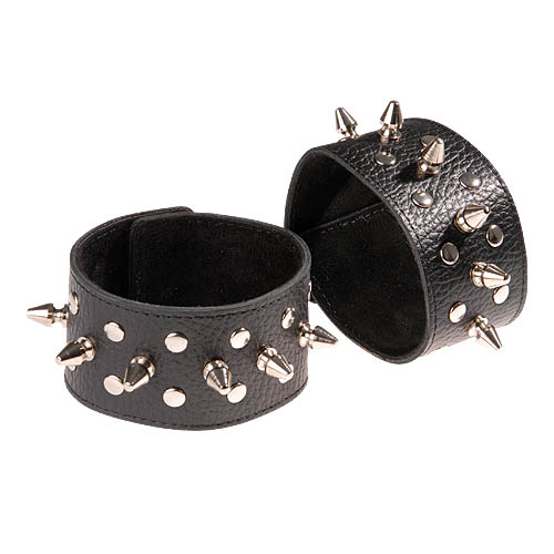 Чёрные напульсники с шипами и заклепками - Sitabella - купить с доставкой в Твери