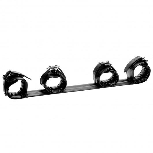 Черная распорка с манжетами для рук и ног Deluxe Rigid Spreader Bar - XR Brands - купить с доставкой в Твери