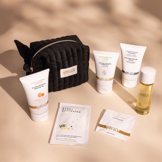 Набор YESforLOV La Trousse Enchantée в черной косметичке - YESforLOV - купить с доставкой в Твери