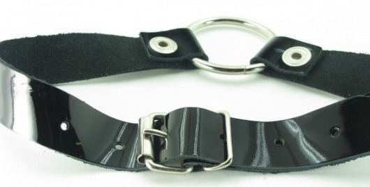 Кляп с кольцом и лаковым ремешком - БДСМ Арсенал - купить с доставкой в Твери