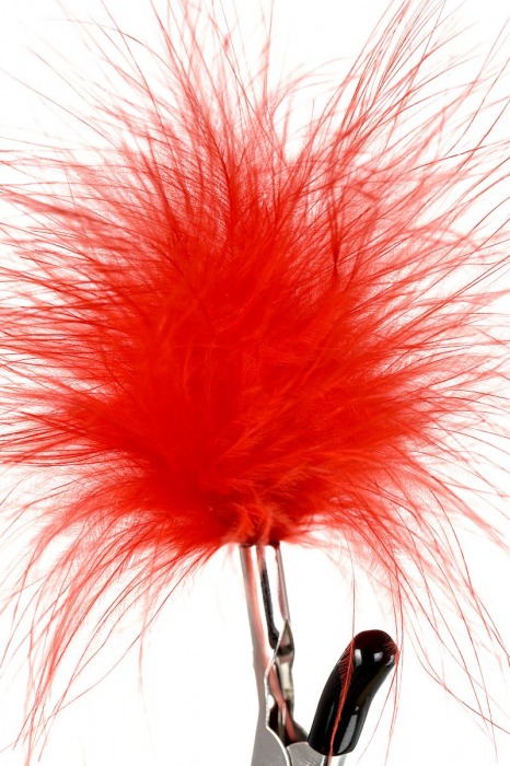 Зажимы для сосков с красным пухом Theatre - ToyFa - купить с доставкой в Твери